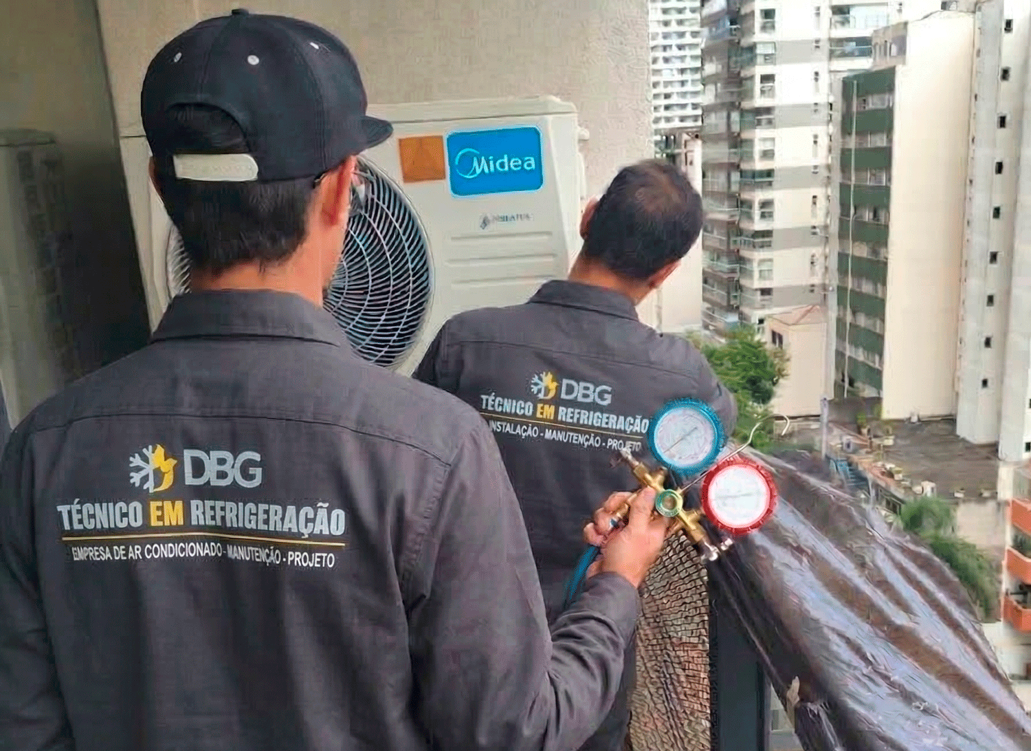 Técnicos-em-refrigeração-em-apartamento-São-Paulo---DBG-Ar