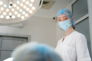 ar-condicionado em sala de cirurgia-grelha
